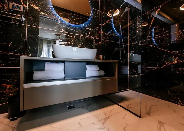 Apartment Luxury Vindemiae *