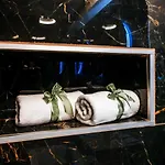 Luxury Vindemiae