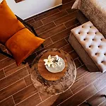 Luxury Vindemiae 扎达尔