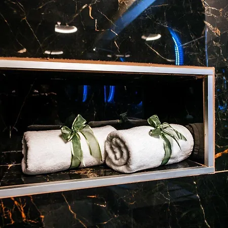 Luxury Vindemiae زادار